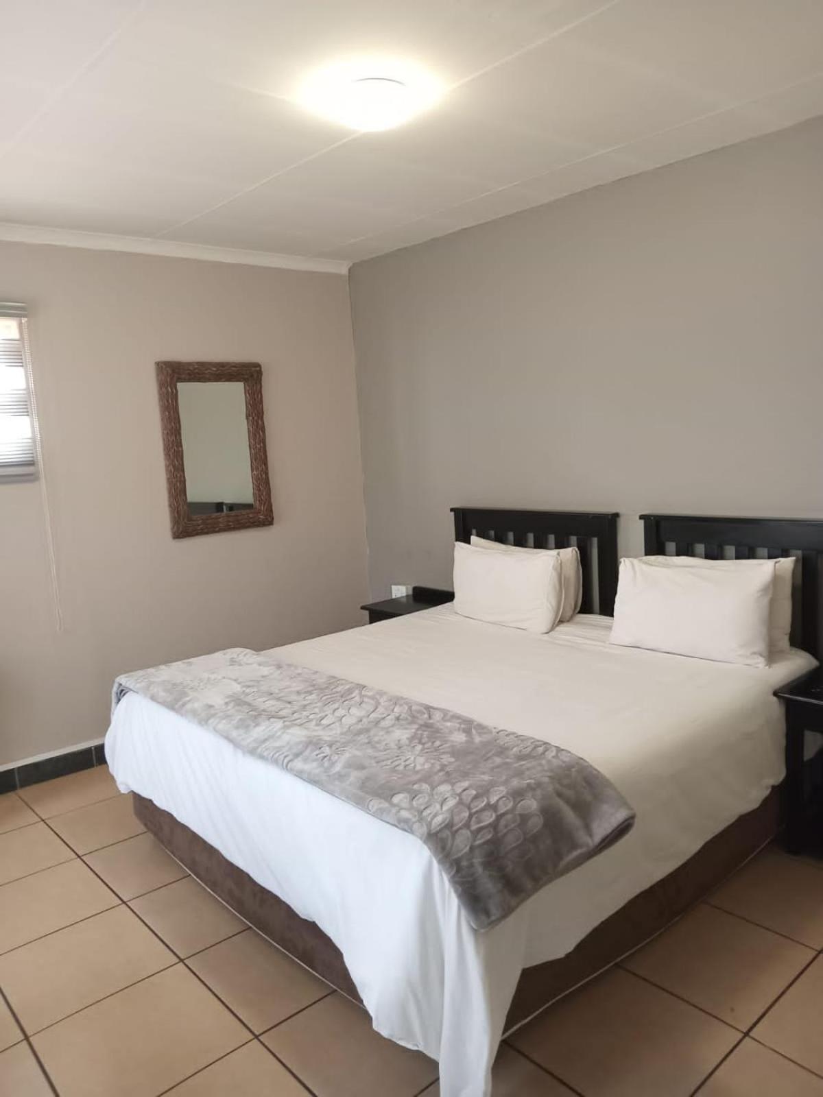 African Kingdom Guest House Boksburg Exteriör bild